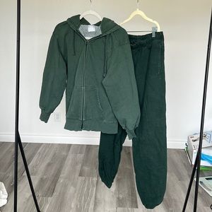 Aritzia forest green sweats